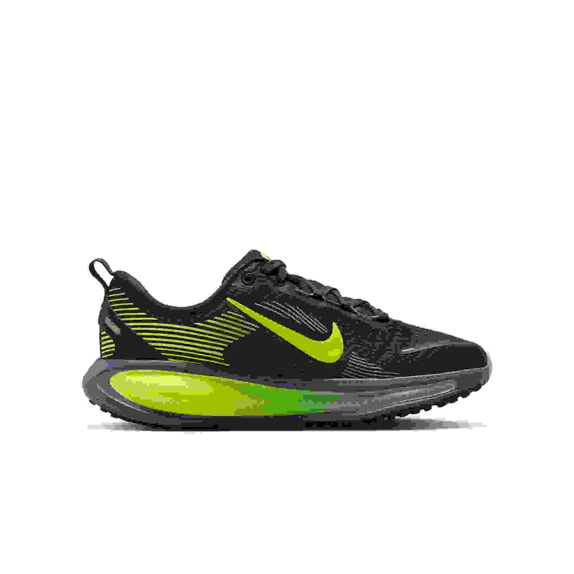 VOMERO 18 BLACK/GREEN GS